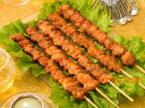 麻花大串生產(chǎn)廠家 肉制品風(fēng)味特色與市場(chǎng)行情解析