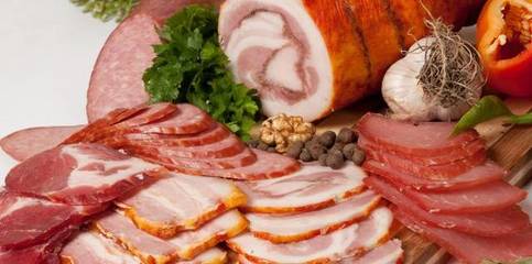 胃癌多是“吃”出來(lái)的？這4類肉制品，勸你最好一個(gè)也別碰！